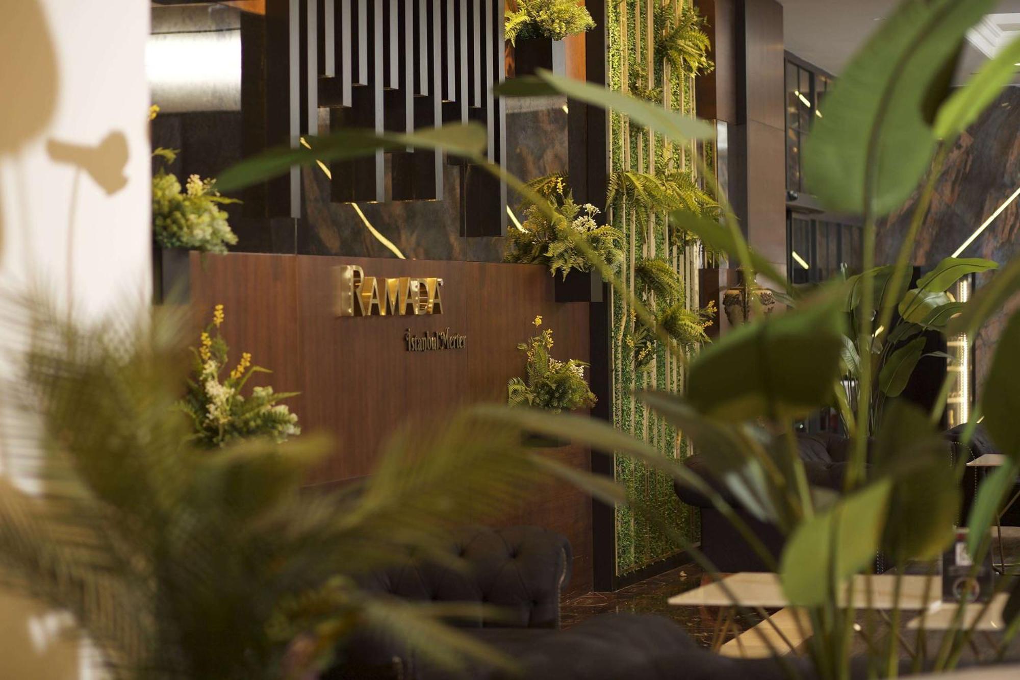 Ramada By Wyndham Istanbul Merter Exterior foto Interior of the hotel